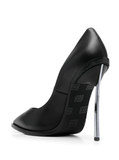 Tang black pumps